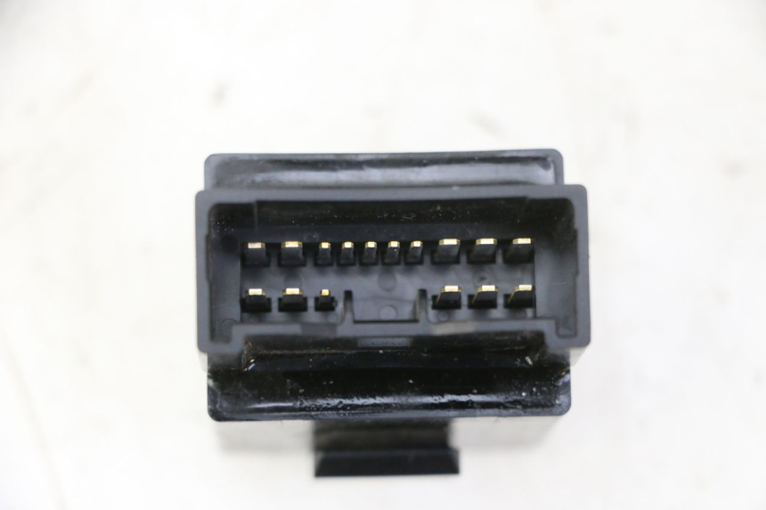 photo de RELÉ BOMBA COMBUSTIBLE YAMAHA MT-07 MT07 700 (2018 - 2020)