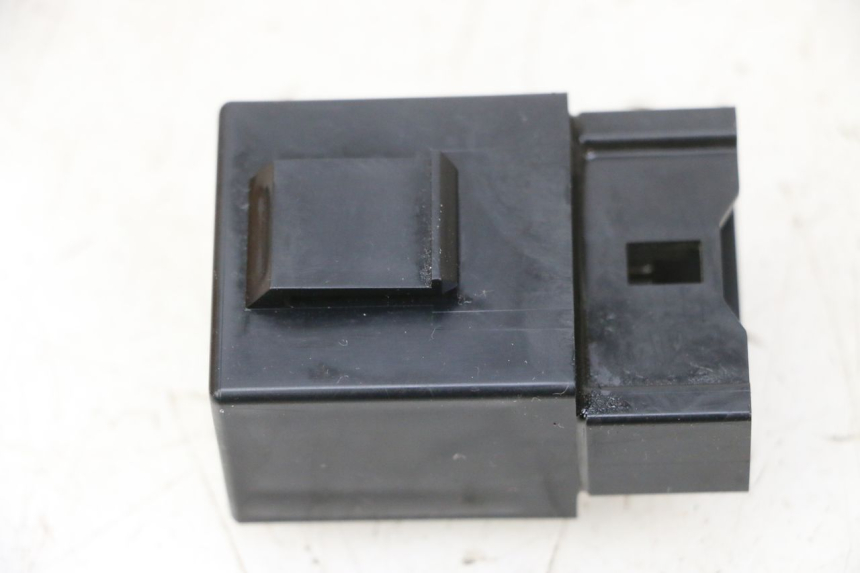 photo de RELÉ BOMBA COMBUSTIBLE YAMAHA MT-07 MT07 700 (2018 - 2020)