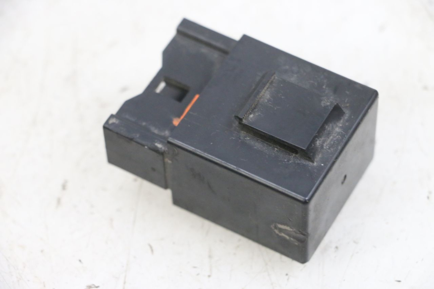 photo de RELÉ BOMBA COMBUSTIBLE YAMAHA TDM ABS 900 (2002 - 2014) - Zoom estado de uso