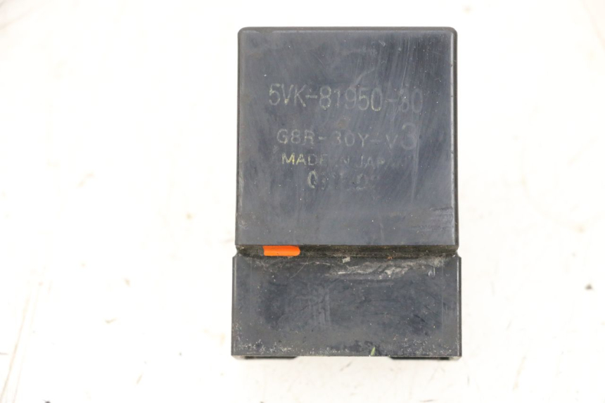 photo de RELÉ BOMBA COMBUSTIBLE YAMAHA TDM ABS 900 (2002 - 2014) - Primer plano técnico