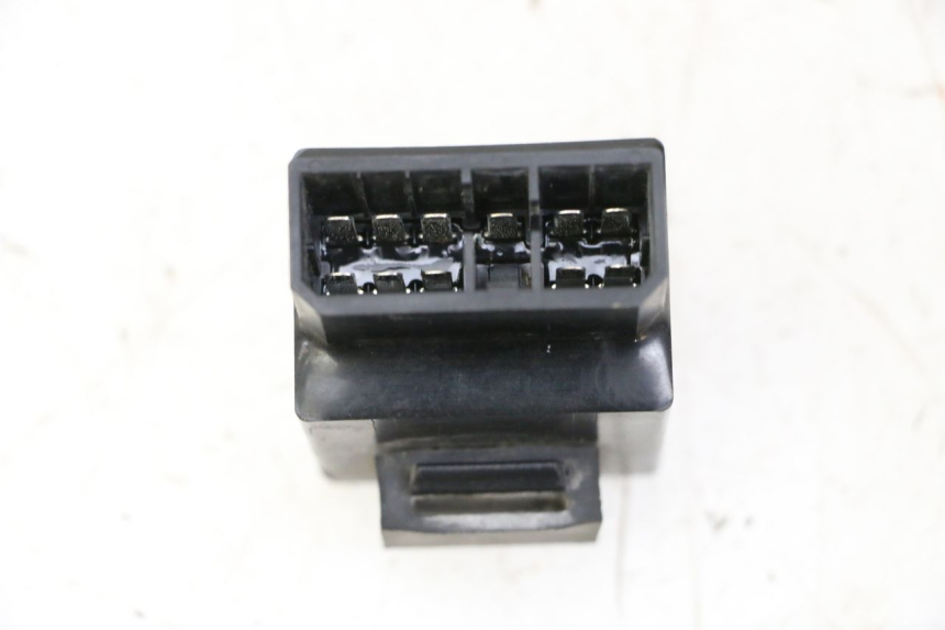photo de RELÉ BOMBA COMBUSTIBLE YAMAHA XJN DIVERSION 600 (2000 - 2003)