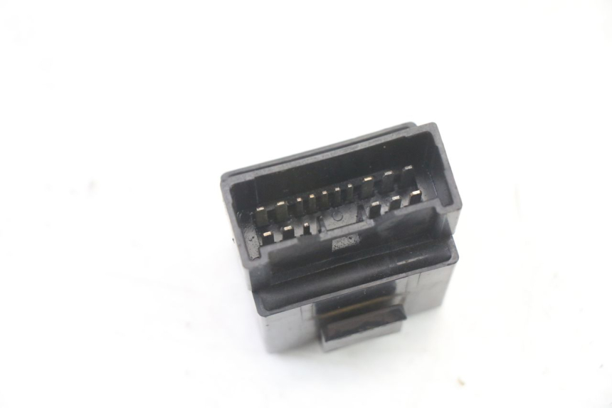photo de RELÉ BOMBA COMBUSTIBLE YAMAHA FZ6 FAZER S2 600 (2007 - 2011)