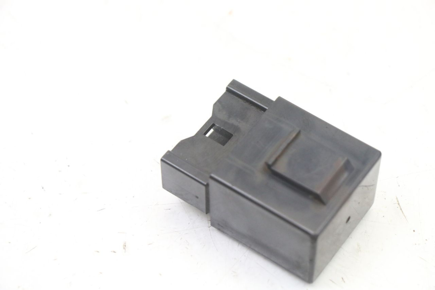 photo de RELÉ BOMBA COMBUSTIBLE YAMAHA FZ6 FAZER S2 600 (2007 - 2011)