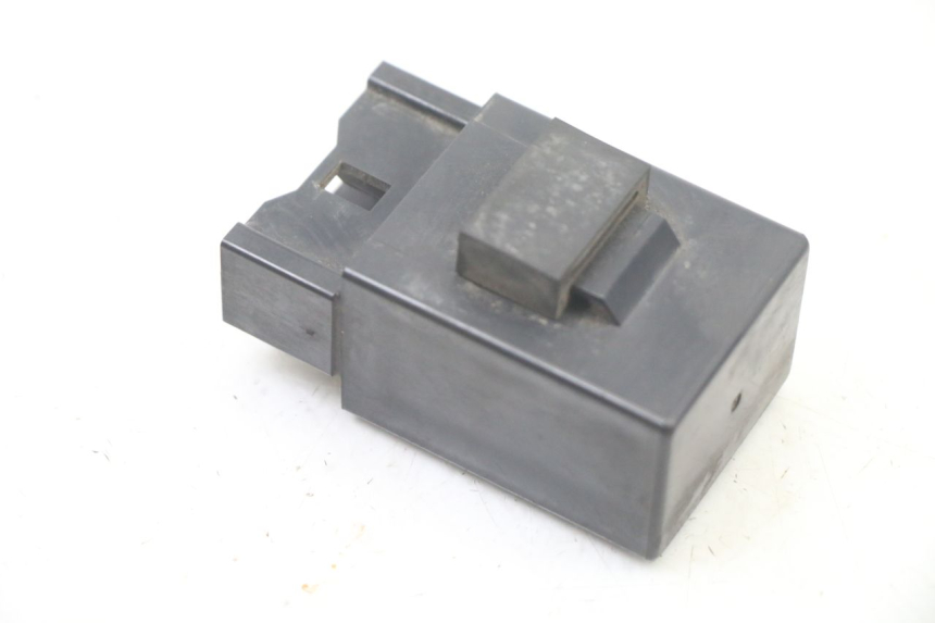 photo de RELÉ BOMBA COMBUSTIBLE YAMAHA FZS FAZER 600 (2001 - 2003)
