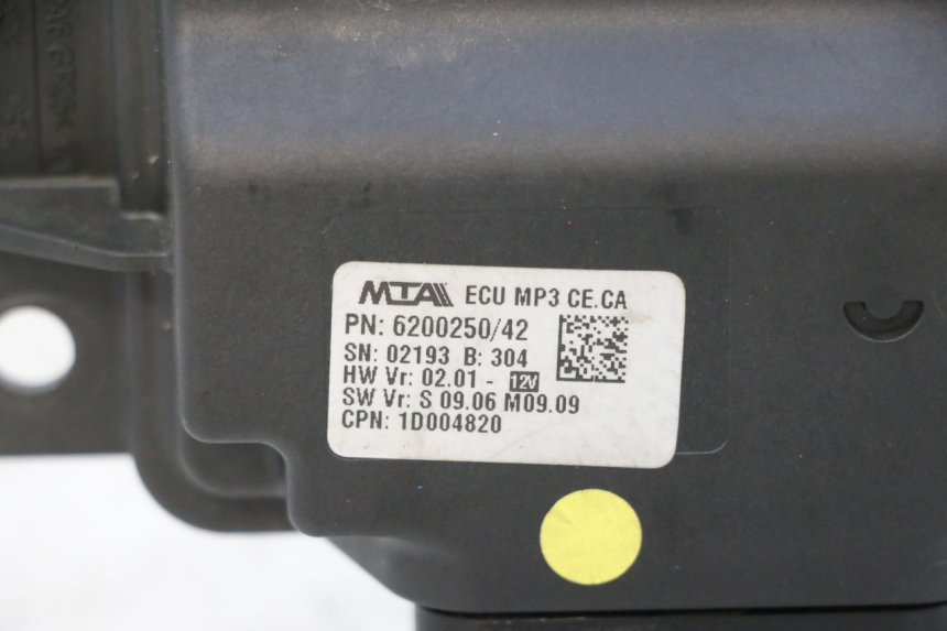 photo de ROLL LOCK RELE PIAGGIO MP3 HPE 310 (2024 - 2025)