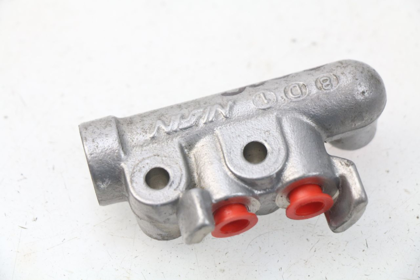 photo de DISTRIBUIDOR DE FRENO SUZUKI BURGMAN 125 (2007 - 2014)