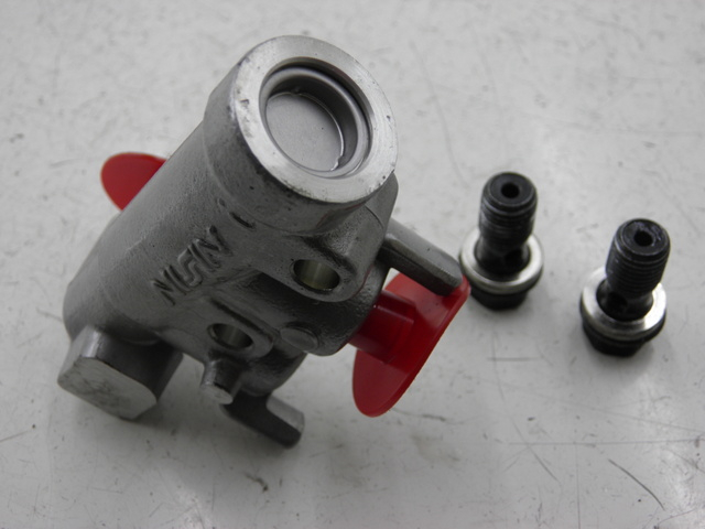 photo de DISTRIBUIDOR DE FRENO HONDA FES S-WING SWING ABS 125 (2007 - 2015)