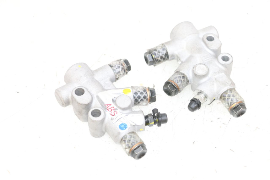 photo de REPARTIDOR FRENO PIAGGIO MP3 HPE 300 (2019 - 2026) - Zoom estado de uso