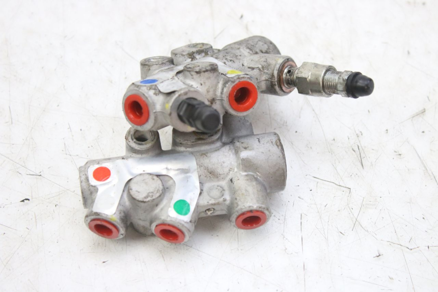 photo de DISTRIBUIDOR DE FRENO PIAGGIO MP3 RL 250 (2007 - 2010)