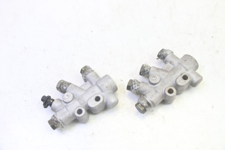 photo de DISTRIBUIDOR DE FRENO PIAGGIO MP3 RL 250 (2007 - 2010) - Vista principal