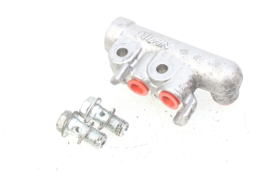 photo de REPARTIDOR DE FRENO SUZUKI SIXTEEN 125 (2008 - 2010)