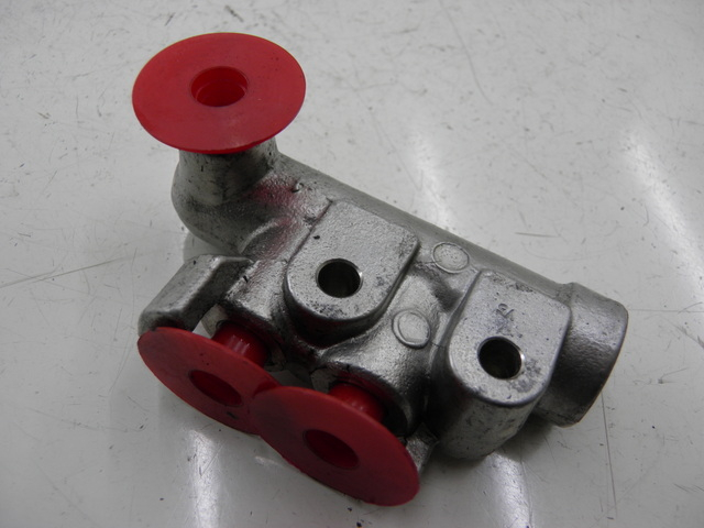 photo de DISTRIBUIDOR DE FRENO SUZUKI BURGMAN 125 (2007 - 2014)