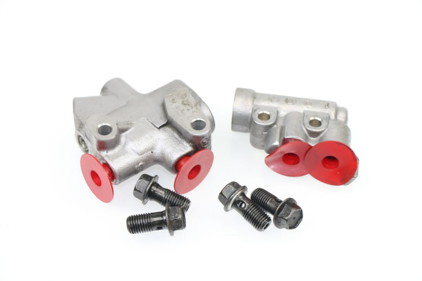 photo de DISTRIBUIDOR DE FRENO YAMAHA FJR ABS 1300 (2006 - 2012)