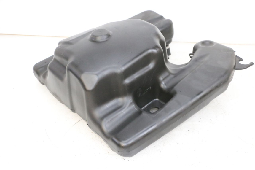 photo de DEPÓSITO DE COMBUSTIBLE PEUGEOT DJANGO 4T 50 (2014 - 2019) - Detalle de la pieza