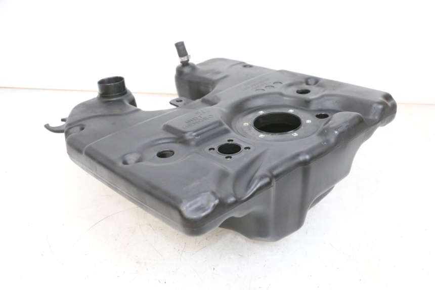 photo de DEPÓSITO DE COMBUSTIBLE PEUGEOT DJANGO 4T 50 (2014 - 2019) - Primer plano técnico