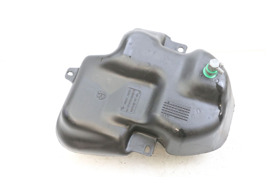 photo de DEPOSITO FUEL PEUGEOT ELYSEO 125 (1999 - 2004) - Detalle de la pieza