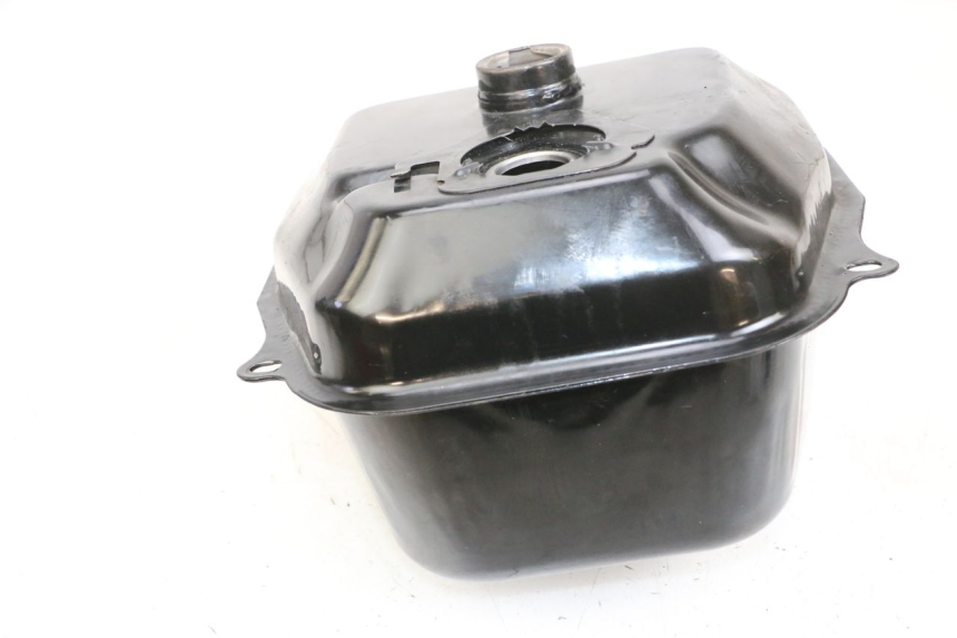 photo de DEPÓSITO DE GASOLINA BTC FELICE SPORT 50