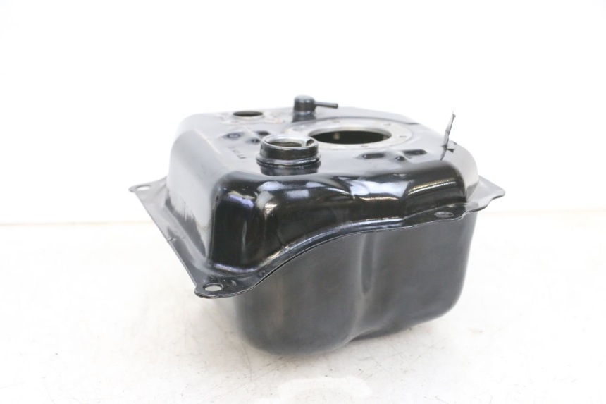 photo de DEPÓSITO DE COMBUSTIBLE SYM FIDDLE 3 III 125 (2014 - 2020) - Otra perspectiva