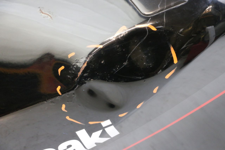 photo de DEPOSITO FUEL KAWASAKI GPZ RX 1000 (1986 - 1988) - Marcados y referencias originales