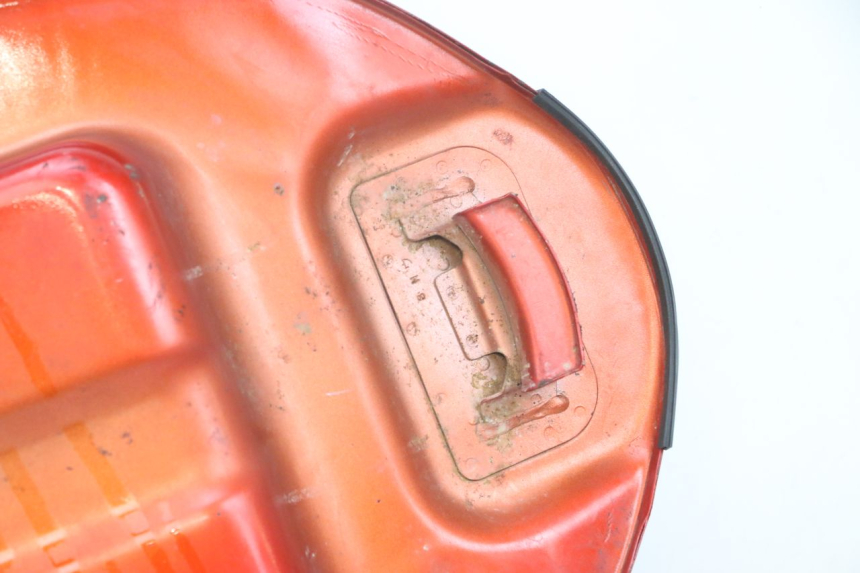 photo de DEPOSITO FUEL SUZUKI GSF N BANDIT 600 (1996 - 1999) - Detalles de los puntos de fijación