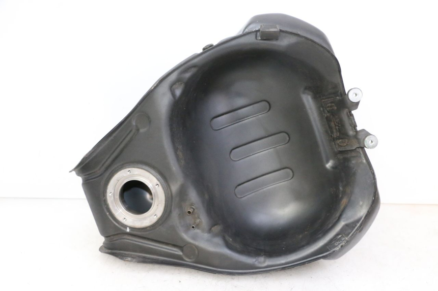 photo de DEPOSITO FUEL SUZUKI GSR 750 (2011 - 2017)