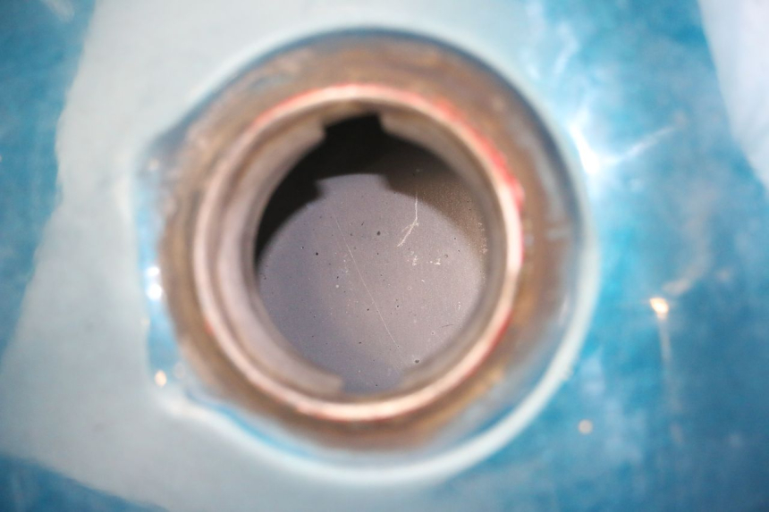 photo de DEPOSITO FUEL SUZUKI GZ MARAUDER 125 (1998 - 2004)