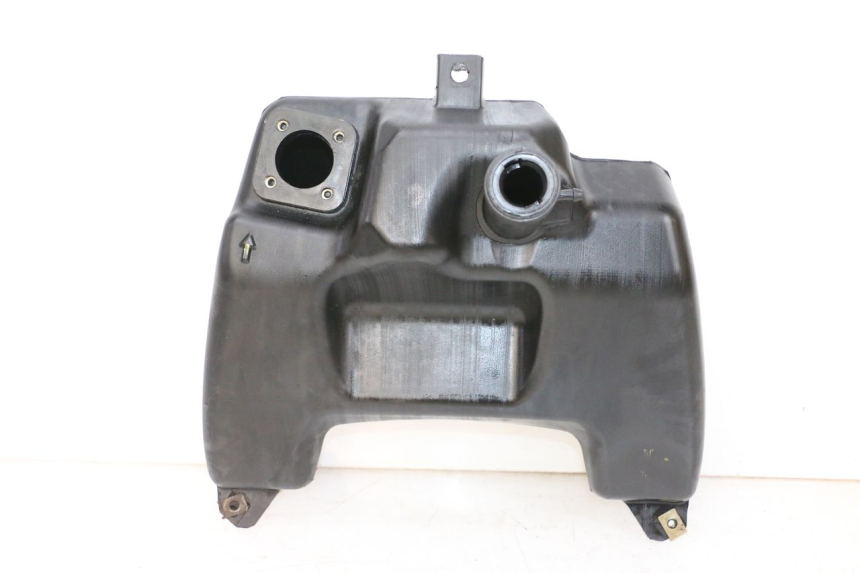 photo de DEPóSITO DE COMBUSTIBLE PIAGGIO NEW TYPHOON 50 (2018 - 2021) - Zoom estado de uso