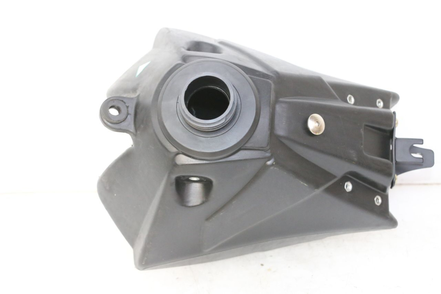 photo de DEPóSITO DE COMBUSTIBLE APOLLO RFZ 150