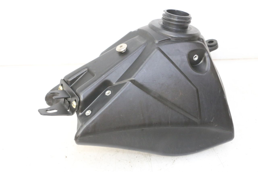photo de DEPóSITO DE COMBUSTIBLE APOLLO RFZ 150