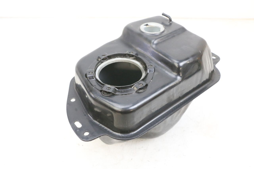 photo de DEPOSITO FUEL JM MOTORS SANTANA EVO 50 (2024 - 2026) - Vista principal