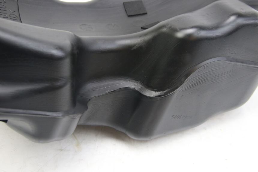 photo de DEPÓSITO DE COMBUSTIBLE SUZUKI SIXTEEN 125 (2008 - 2010)