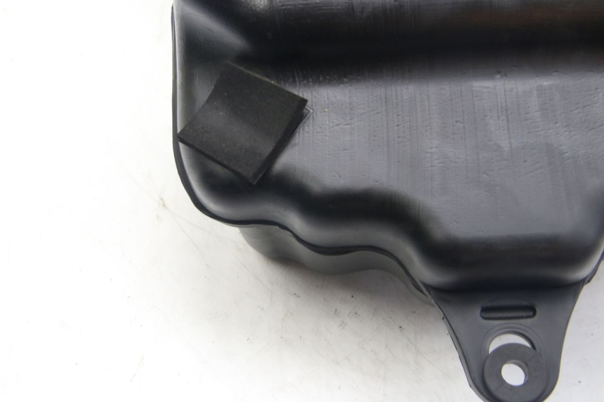 photo de DEPÓSITO DE COMBUSTIBLE SUZUKI SIXTEEN 125 (2008 - 2010)