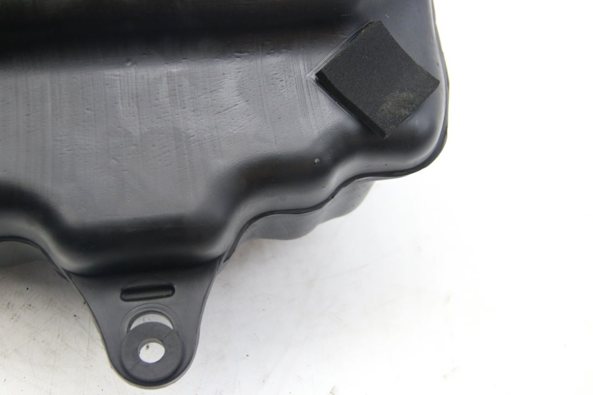 photo de DEPÓSITO DE COMBUSTIBLE SUZUKI SIXTEEN 125 (2008 - 2010)
