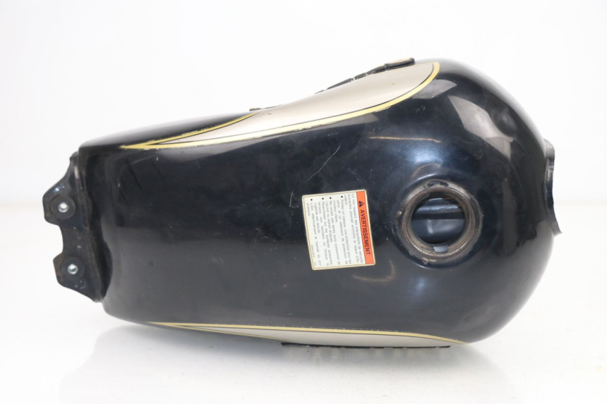 photo de DEPOSITO FUEL SUZUKI GN 125 (1997 - 2000)