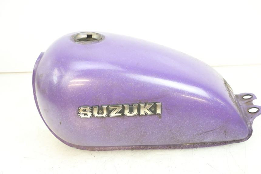 photo de DEPOSITO FUEL SUZUKI GN 125 (1997 - 2000)