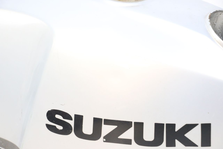 photo de DEPOSITO FUEL SUZUKI GSX E 250 (1982 - 1983)