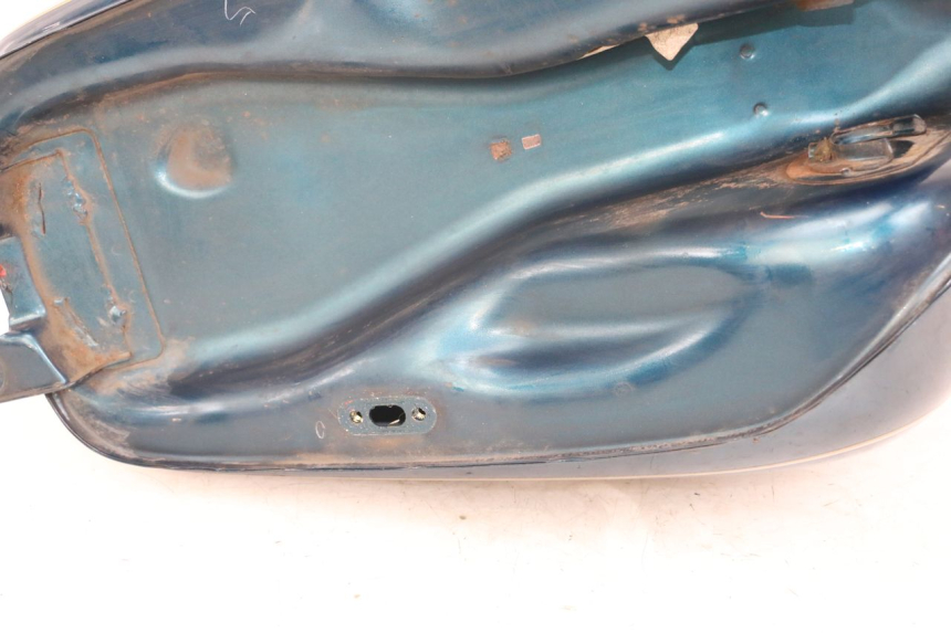 photo de DEPOSITO FUEL SUZUKI GZ MARAUDER 125 (1998 - 2004)