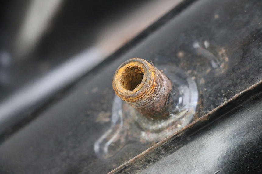 photo de DEPÓSITO DE COMBUSTIBLE DAELIM VL DAYSTAR 125 (2000 - 2011)