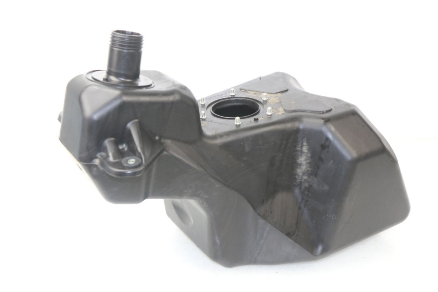 photo de DEPOSITO FUEL YAMAHA XMAX X-MAX ABS 125 (2014 - 2016) - Primer plano técnico