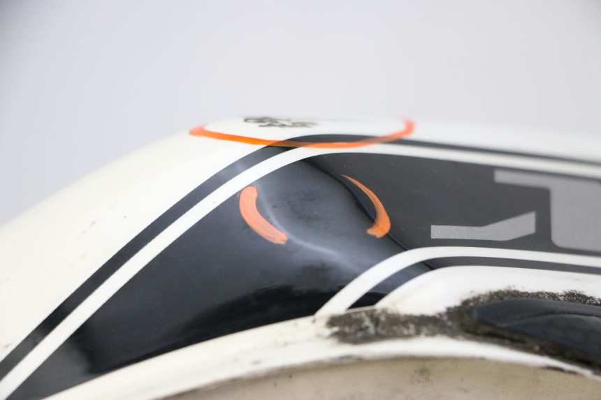photo de DEPOSITO FUEL YAMAHA XJ6 ABS 600 (2008 - 2016)