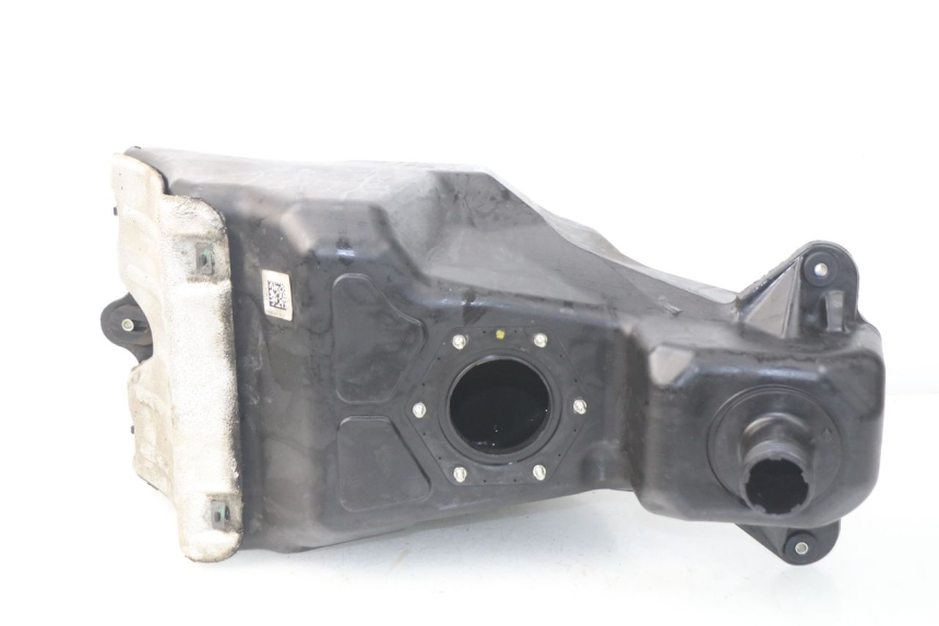 photo de DEPOSITO FUEL YAMAHA YP X-MAX XMAX 400 (2014 - 2017)