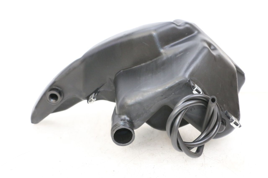 photo de DEPÓSITO DE COMBUSTIBLE PIAGGIO ZIP 2T 50 (2009 - 2019) - Zoom estado de uso