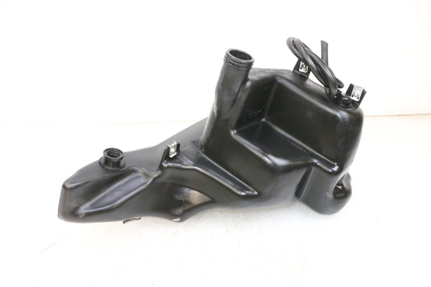 photo de DEPÓSITO DE COMBUSTIBLE PIAGGIO ZIP 2T 50 (2009 - 2019) - Primer plano técnico