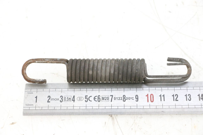 photo de RESORTE PATADA CENTRAL PEUGEOT KISBEE 2T 50 (2010 - 2017) - Detalle de la pieza