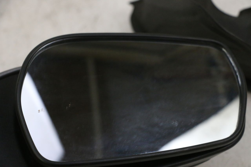 photo de RETROVISOR DERECHO SUZUKI BURGMAN 650 (2013 - 2020)
