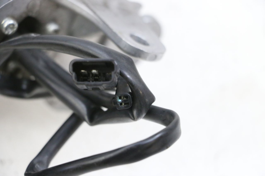 photo de RETROVISOR DERECHO SUZUKI BURGMAN 650 (2013 - 2020)