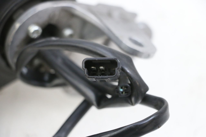 photo de RETROVISOR DERECHO SUZUKI BURGMAN 650 (2013 - 2020)