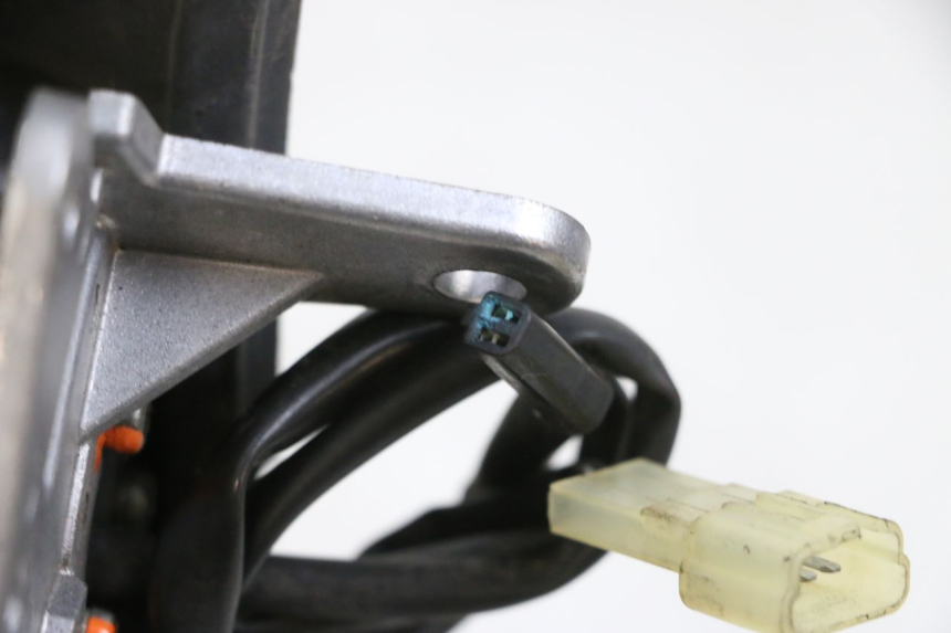 photo de RETROVISOR IZQUIERDO SUZUKI BURGMAN 650 (2013 - 2020)