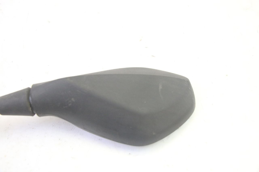 photo de RETROVISOR IZQUIERDO PIAGGIO MP3 HPE 350 (2018 - 2020) - Detalles de los puntos de fijación