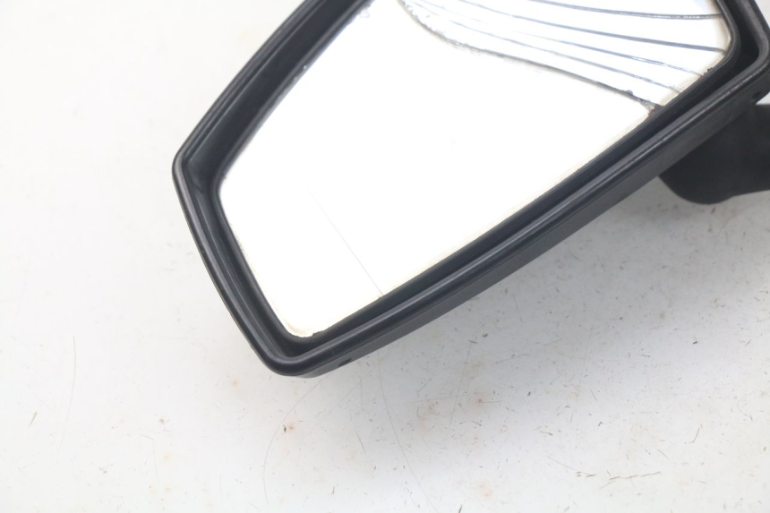photo de RETROVISOR IZQUIERDO PEUGEOT SATELIS 300 (2012 - 2015) - Detalles de los puntos de fijación